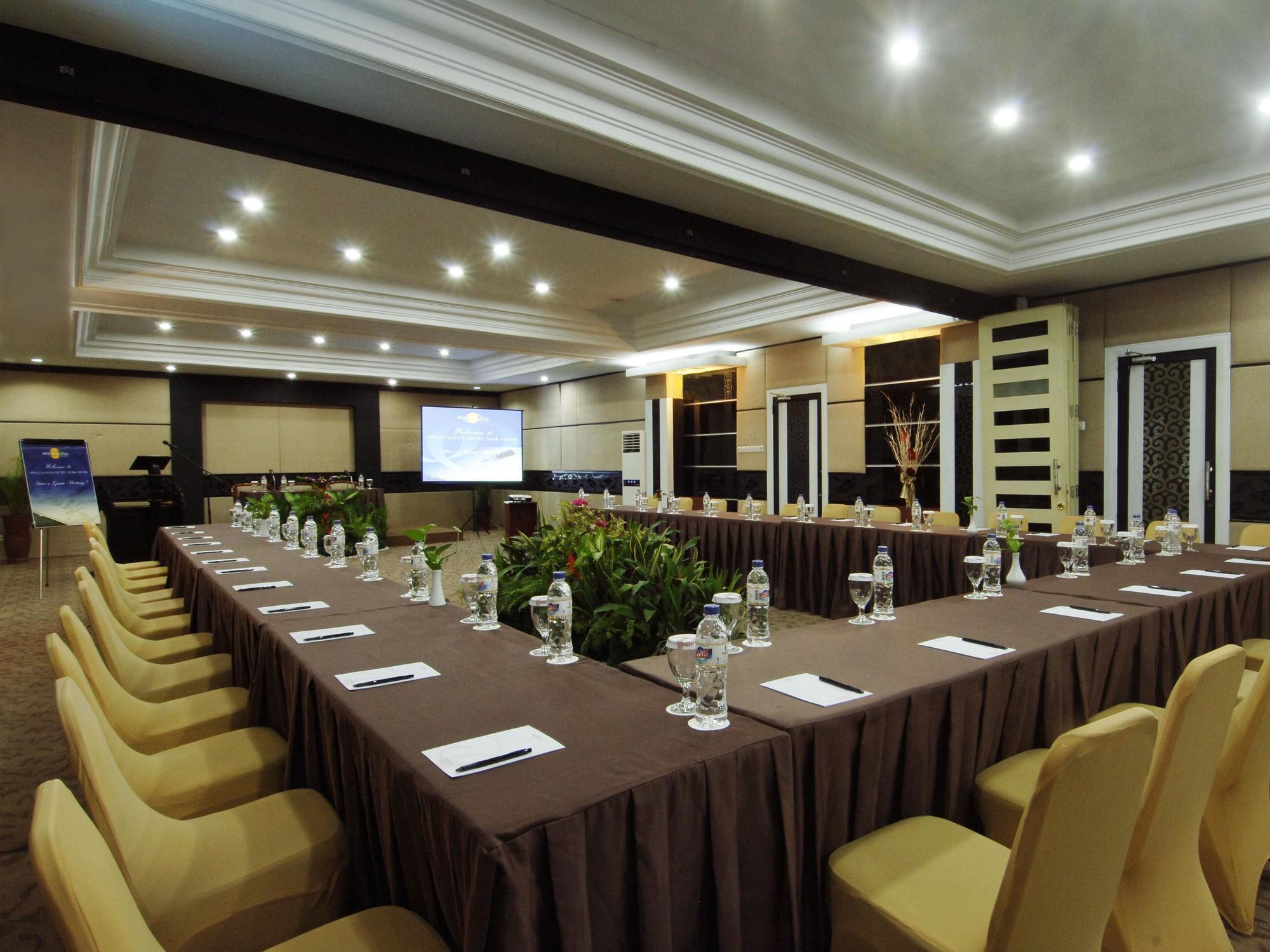 Singgasana Hotel มากาซาร์ ภายนอก รูปภาพ
