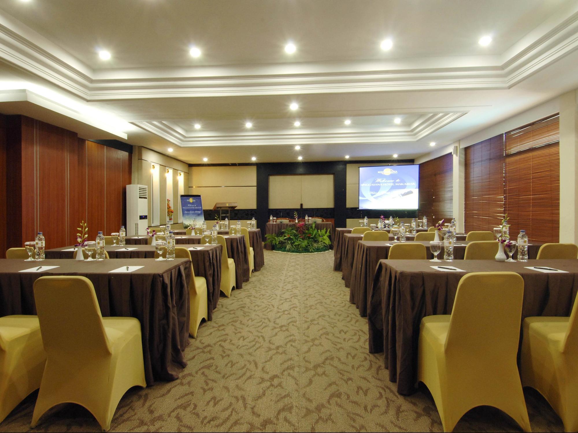 Singgasana Hotel มากาซาร์ ภายนอก รูปภาพ